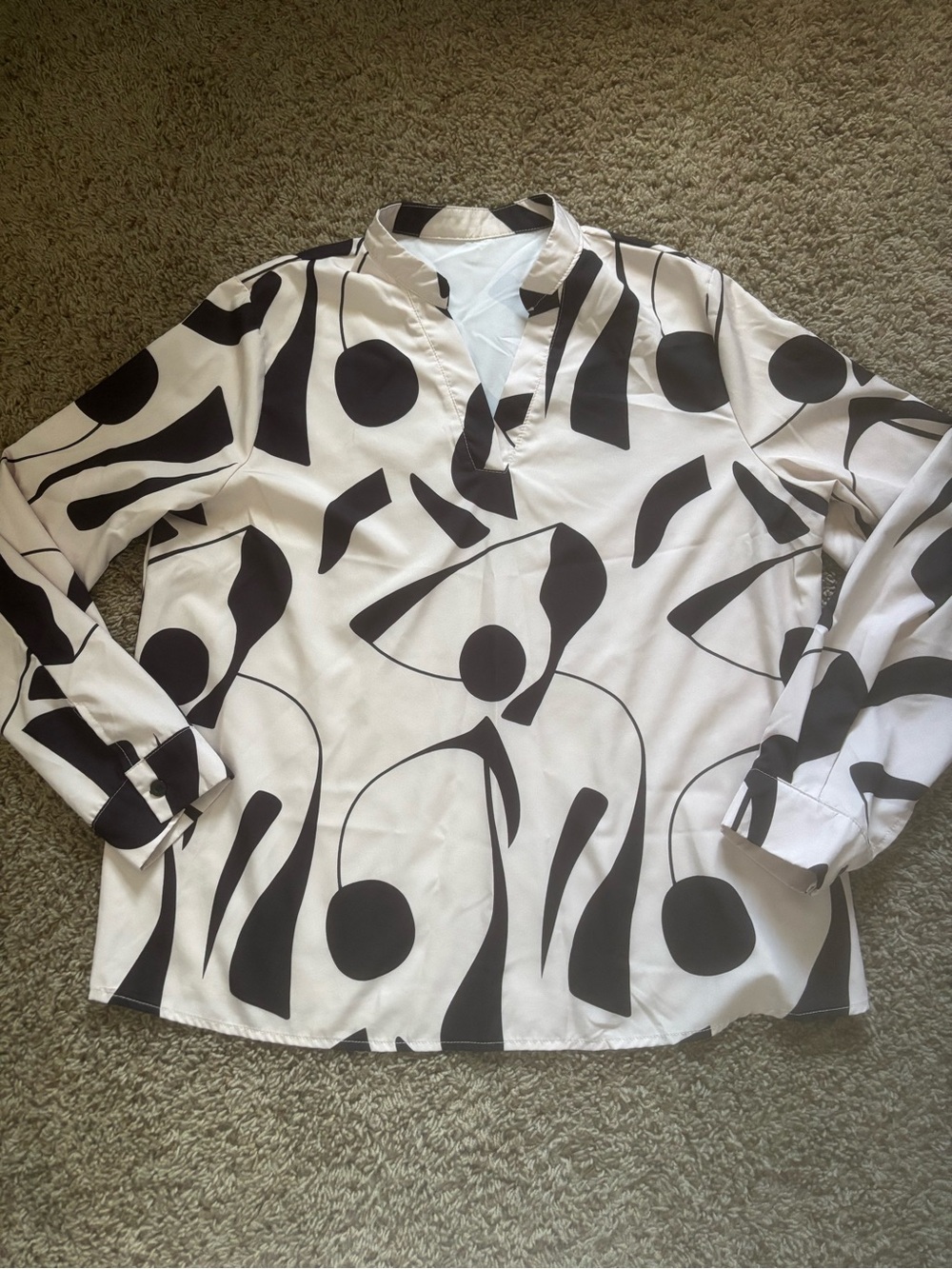 SHEIN Black and White Abstract Graphic Collarless Button-Down Shirt